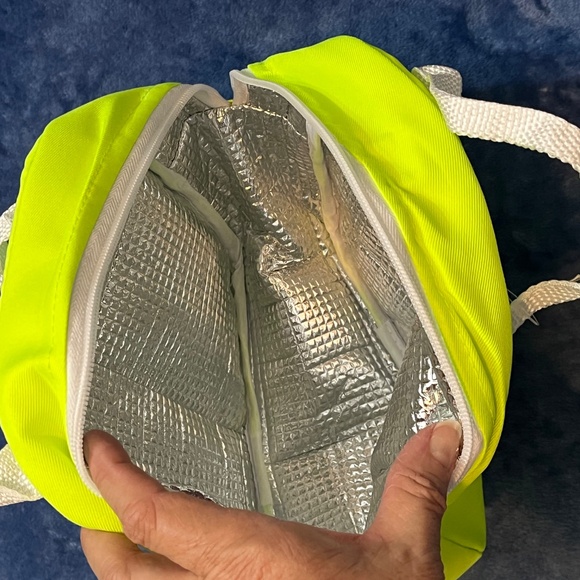 Neon Yellow NEW Kids’ Insulated Lunch Bag with Lightning Bolt Patch - Picture 6 of 9